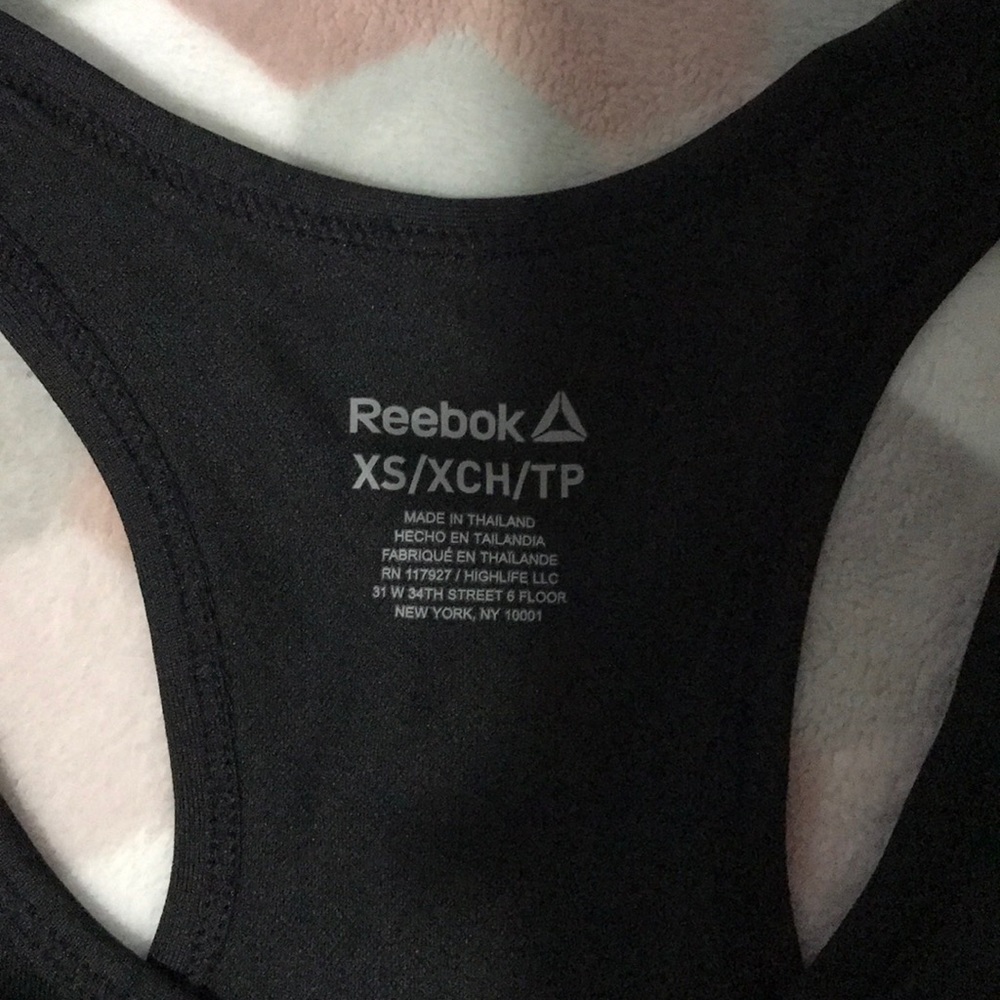 Brand new Reebok sport bra 😍😍 - Picture 3 of 3